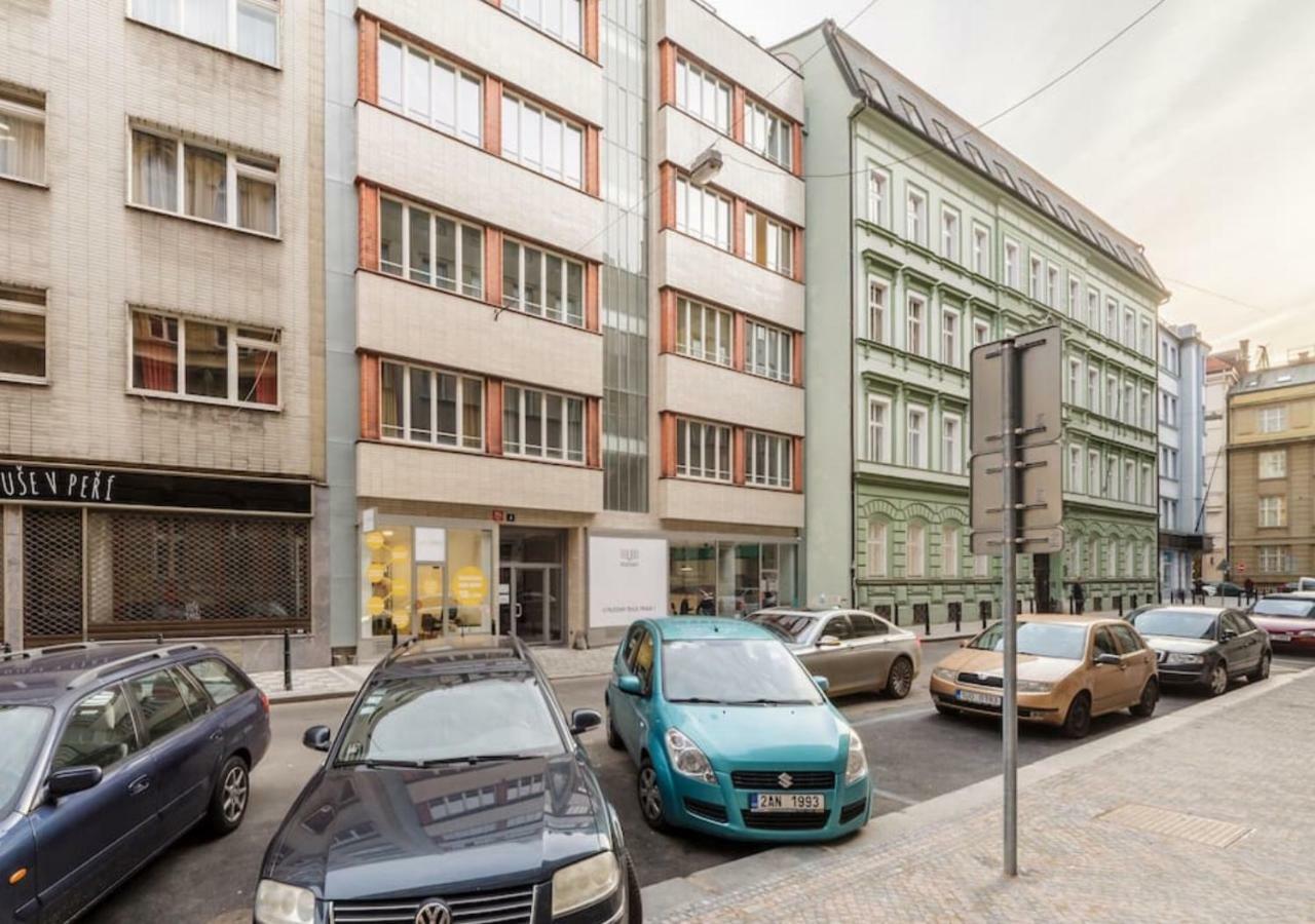 Central Prague Crown Apartments 外观 照片