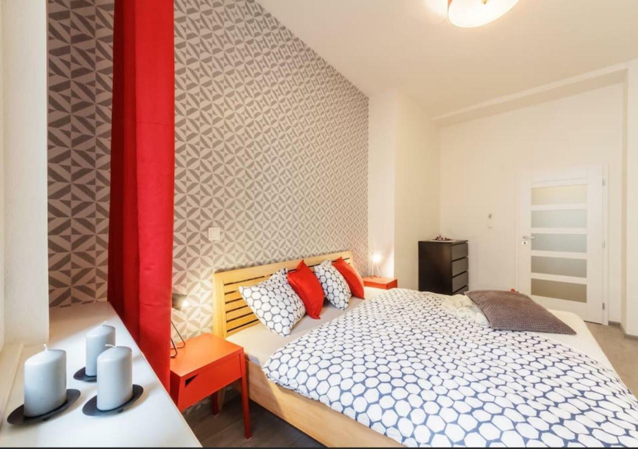 Central Prague Crown Apartments 外观 照片