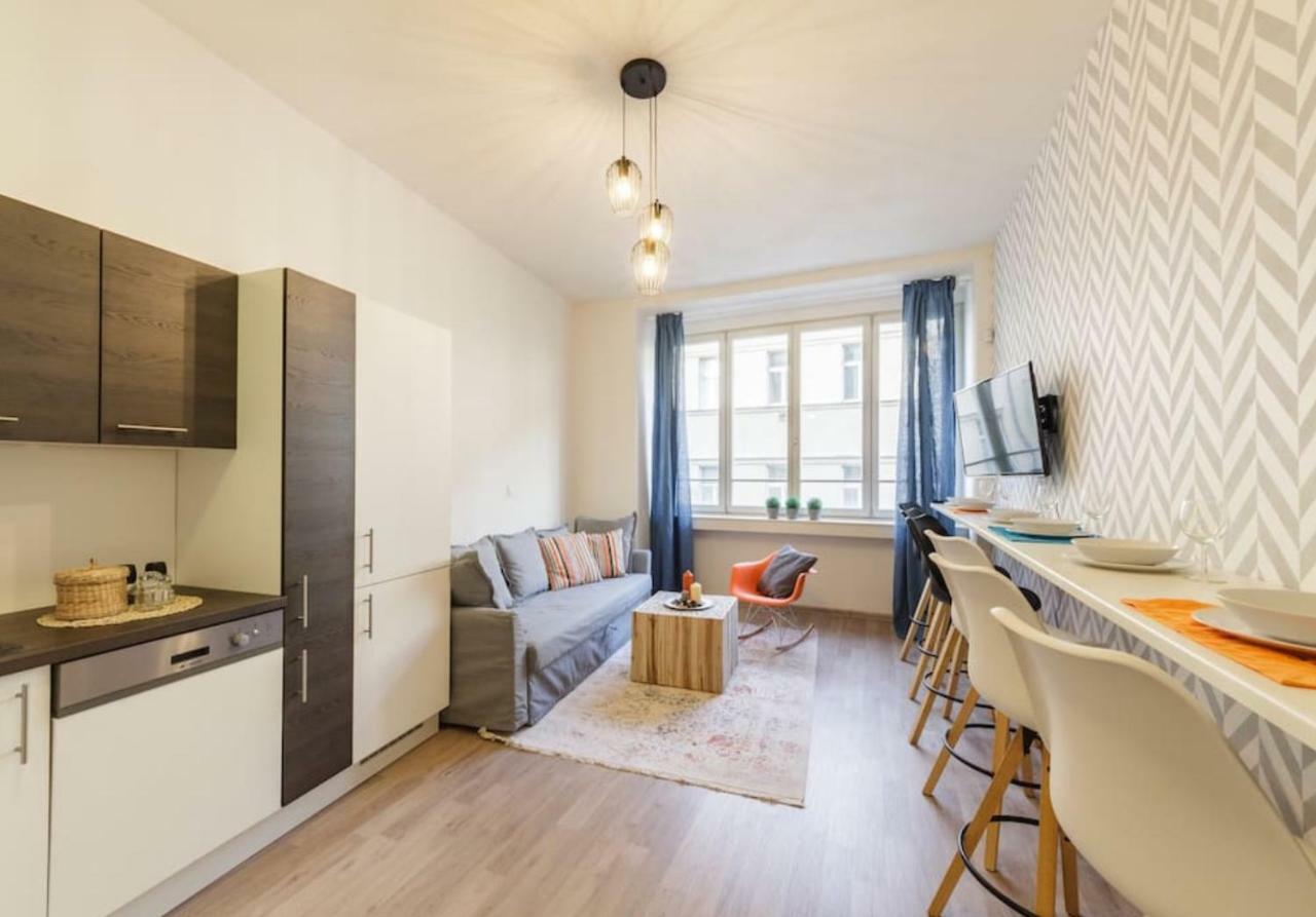 Central Prague Crown Apartments 外观 照片