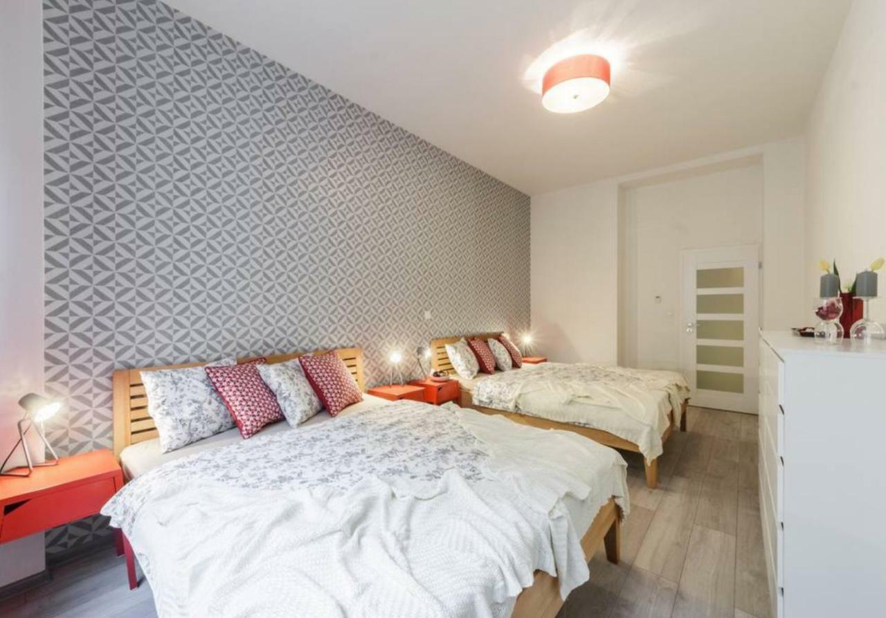 Central Prague Crown Apartments 外观 照片